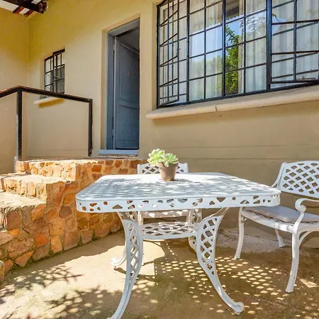 Teak Place Guest Rooms Krugersdorp Exterior photo